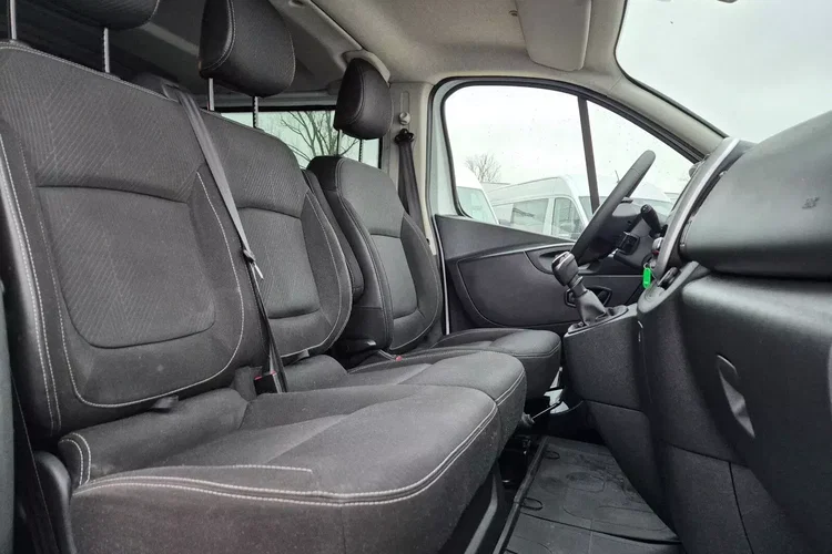 Renault Trafic L2H1 89999zł NETTO Brygadówka 6 osób 2.0dCi/120KM zdjęcie 24