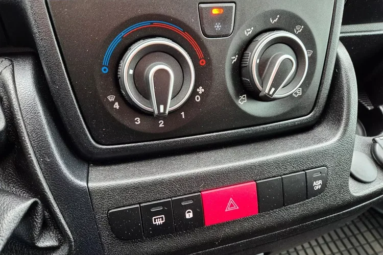 Peugeot boxer L4H3 79999zł NETTO Brygadówka 6 osób 2.2HDi/140KM zdjęcie 24