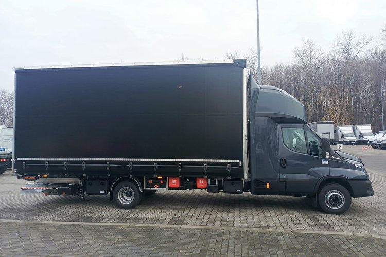 Iveco Daily 70C21HA8/P zdjęcie 10