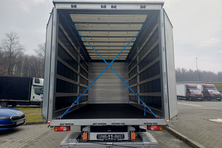 Iveco Daily 70C21HA8/P zdjęcie 16