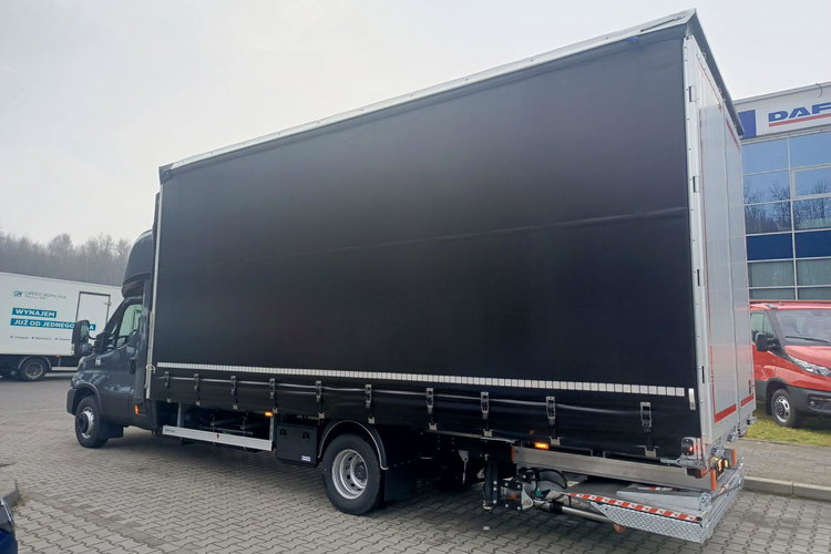 Iveco Daily 70C21HA8/P zdjęcie 18