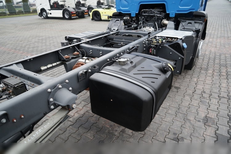 Renault / D 240  /  RETARDER / RAMA POD ZABUDOWE 6 M /  FABRYCZNIE NOWY /  NIEUŻYWANY  zdjęcie 18