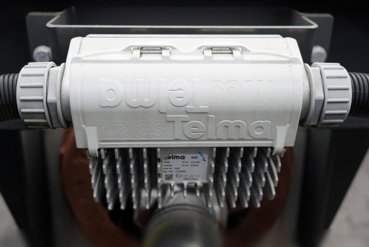 Renault / D 240  /  RETARDER / RAMA POD ZABUDOWE 6 M /  FABRYCZNIE NOWY /  NIEUŻYWANY  zdjęcie 22