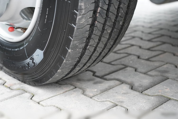 Renault / D 240  /  RETARDER / RAMA POD ZABUDOWE 6 M /  FABRYCZNIE NOWY /  NIEUŻYWANY  zdjęcie 23