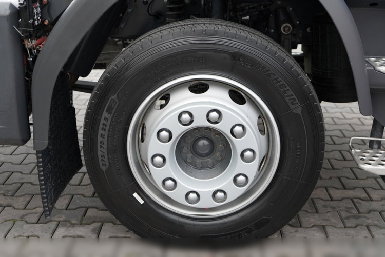 Renault / D 240  /  RETARDER / RAMA POD ZABUDOWE 6 M /  FABRYCZNIE NOWY /  NIEUŻYWANY  zdjęcie 24