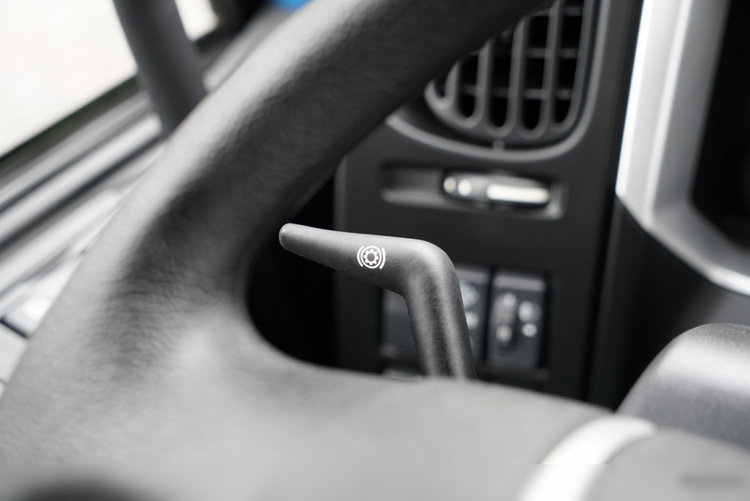 Renault / D 240  /  RETARDER / RAMA POD ZABUDOWE 6 M /  FABRYCZNIE NOWY /  NIEUŻYWANY  zdjęcie 40