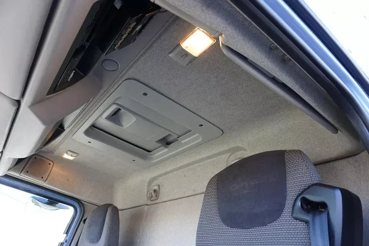 DAF LF / 260 / ACC / EURO 6 / CHŁODNIA + WINDA / MULTITEMPERATURA / 18 PALET zdjęcie 17