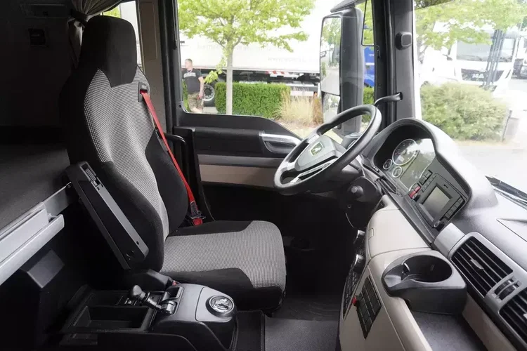 MAN TGS 35.420 8×2 / NOWA Beczka asenizacyjna 13000 l / 3 osie skrętne zdjęcie 24