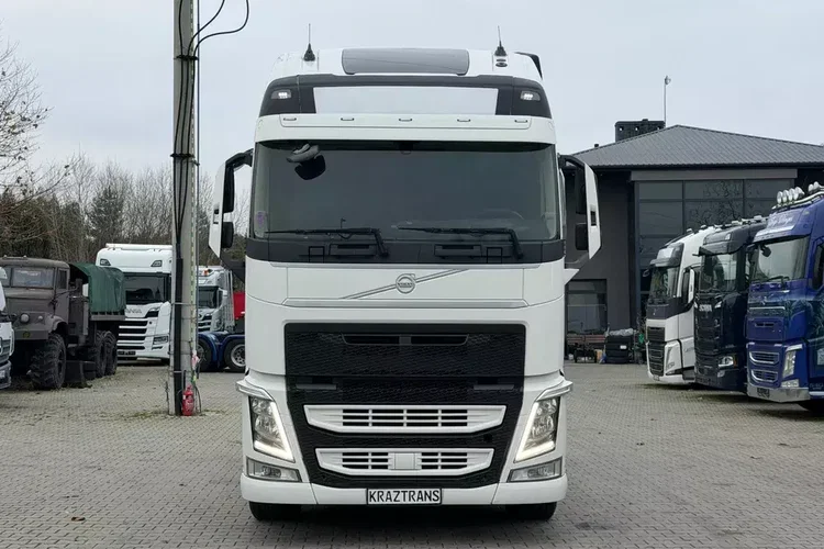 Volvo FH460 z Austrii kabina XL nowa hydraulika 600Tkm oryginalnego przebiegu zdjęcie 11