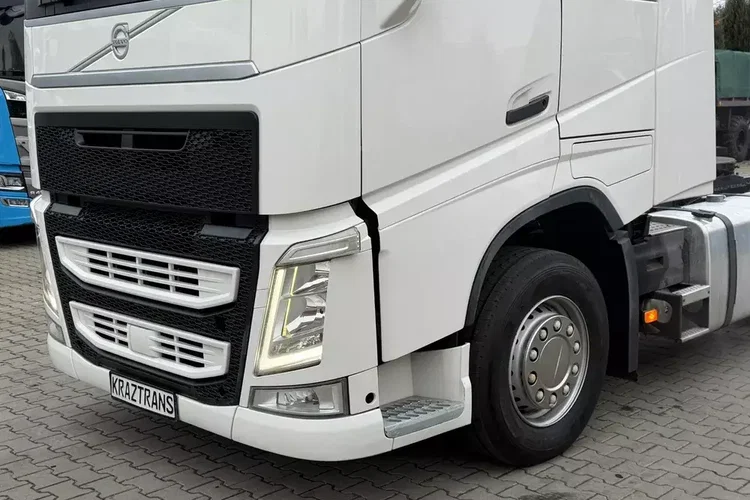 Volvo FH460 z Austrii kabina XL nowa hydraulika 600Tkm oryginalnego przebiegu zdjęcie 15