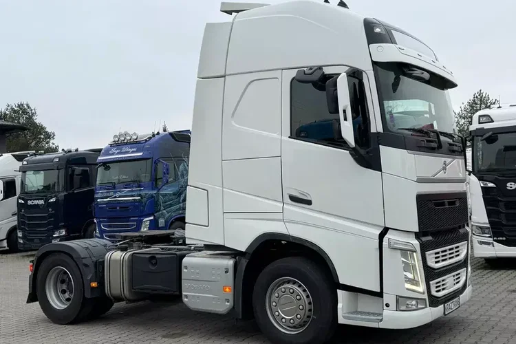 Volvo FH460 z Austrii kabina XL nowa hydraulika 600Tkm oryginalnego przebiegu zdjęcie 2