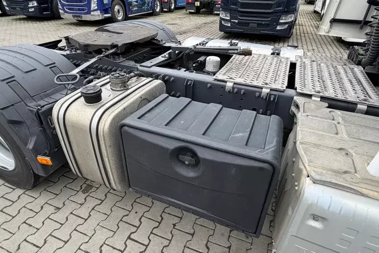 Volvo FH460 z Austrii kabina XL nowa hydraulika 600Tkm oryginalnego przebiegu zdjęcie 24