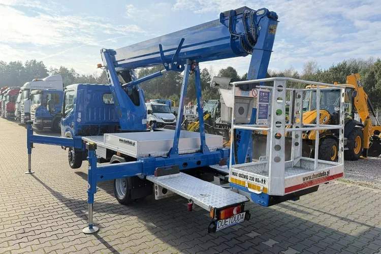 Nissan Cabstar zdjęcie 22