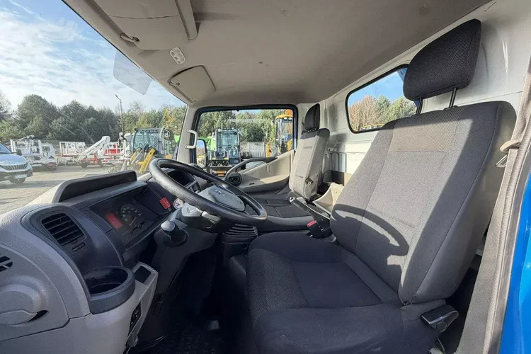 Nissan Cabstar zdjęcie 24