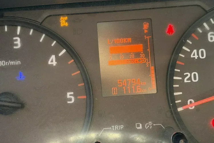 Nissan Cabstar zdjęcie 27