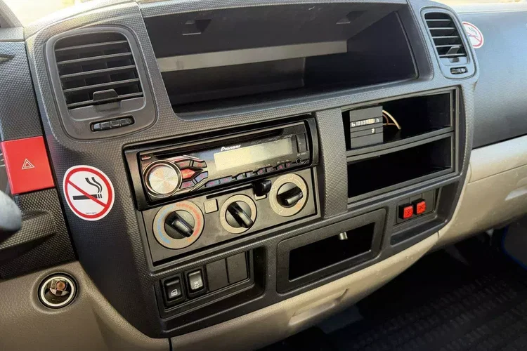 Nissan Cabstar zdjęcie 28