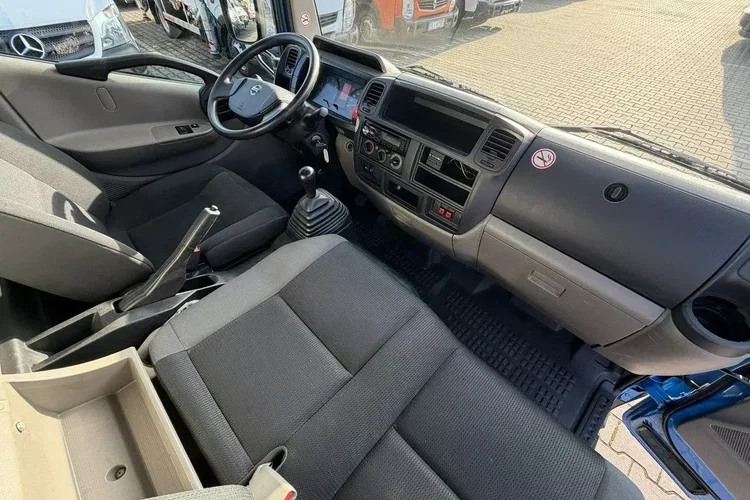 Nissan Cabstar zdjęcie 31