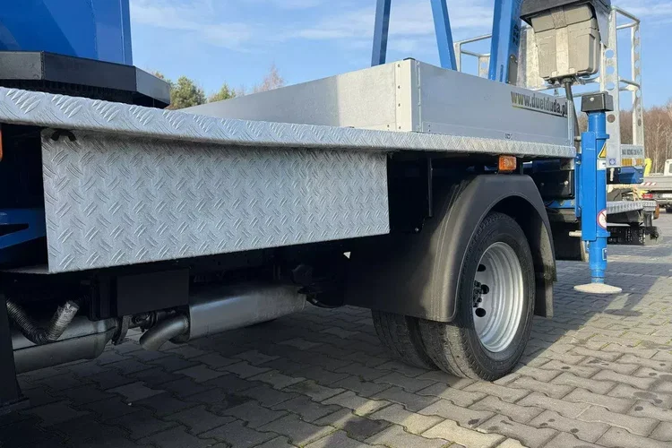 Nissan Cabstar zdjęcie 9