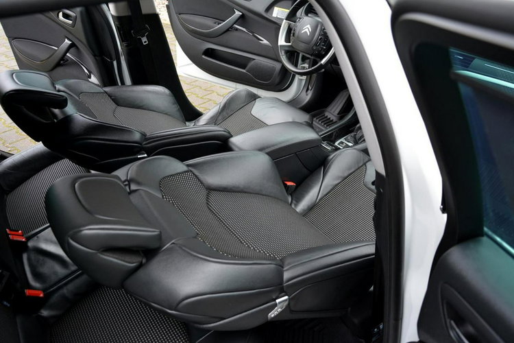 Citroen C5 Exclusive Biała Perła Skóry Bi-Xenon Ledy Navi Masaże Hydro Aso zdjęcie 17