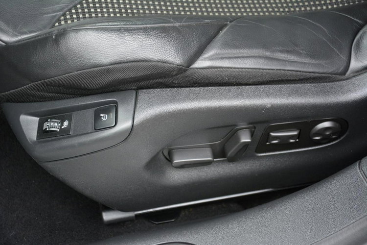 Citroen C5 Exclusive Biała Perła Skóry Bi-Xenon Ledy Navi Masaże Hydro Aso zdjęcie 23