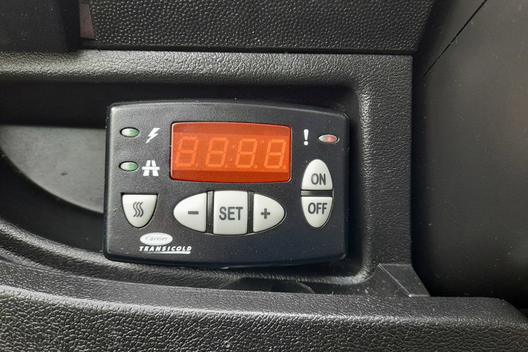 Fiat Ducato Chłodnio-mroźnia z hakami do mięsa zdjęcie 10