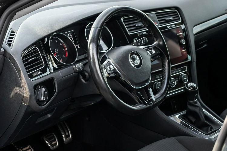 Volkswagen Golf 1.5_Benzyna_150KM_155 tyś. km zdjęcie 11