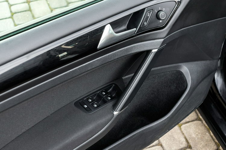 Volkswagen Golf 1.5_Benzyna_150KM_155 tyś. km zdjęcie 13