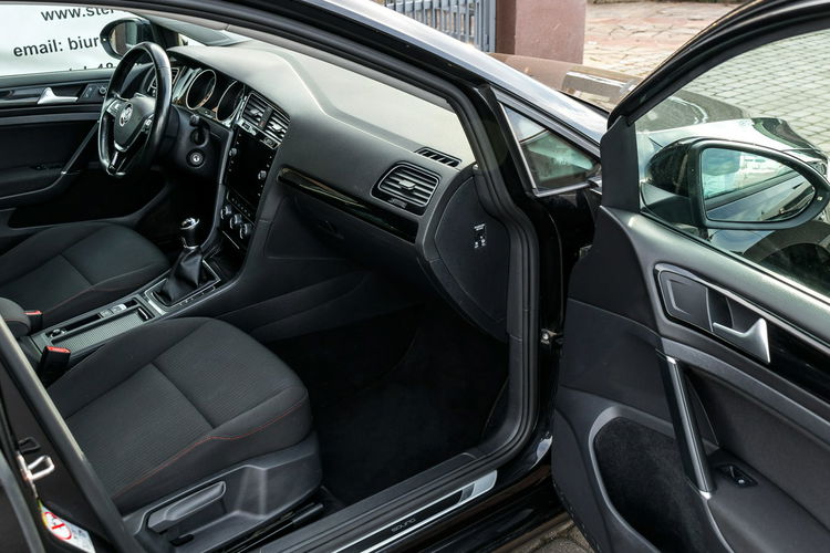 Volkswagen Golf 1.5_Benzyna_150KM_155 tyś. km zdjęcie 14