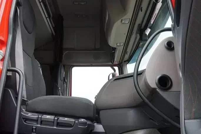 DAF / XF / 480 / ACC / EURO 6 / ZESTAW PRZEJAZDOWY 120 M3 zdjęcie 8