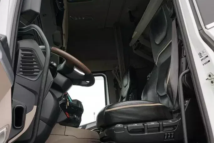 DAF / XG + / 530 / ACC / EURO 6 / I – COOL / PEŁNA OPCJA zdjęcie 7