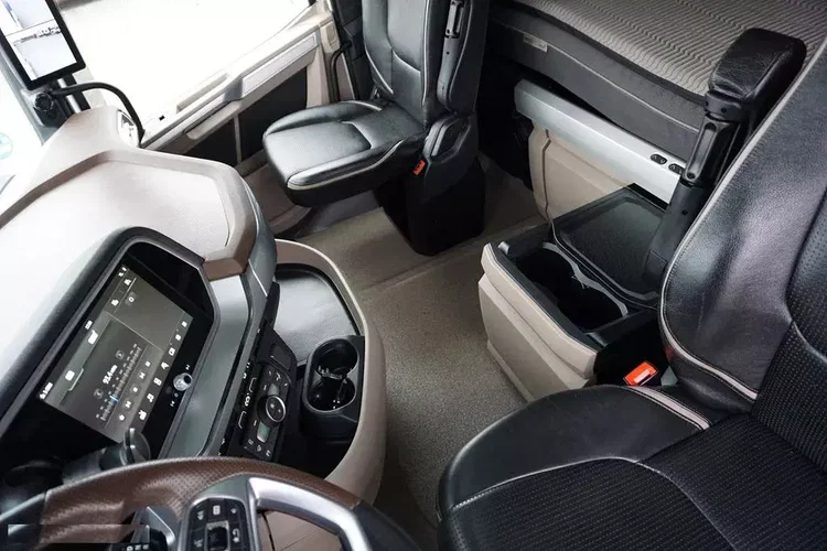 DAF / XG + / 530 / ACC / EURO 6 / I – COOL / PEŁNA OPCJA zdjęcie 9