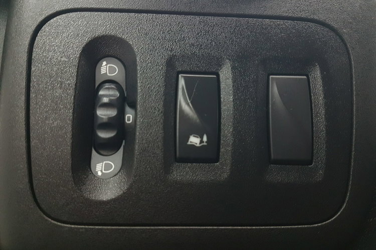 Renault Master CHŁODNIA AGREGAT 6EP IZOTERMA 3.33x2.11x2.00 KLIMA DMC 3500 KG zdjęcie 35