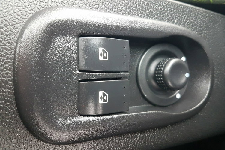 Renault Master CHŁODNIA AGREGAT 6EP IZOTERMA 3.33x2.11x2.00 KLIMA DMC 3500 KG zdjęcie 9