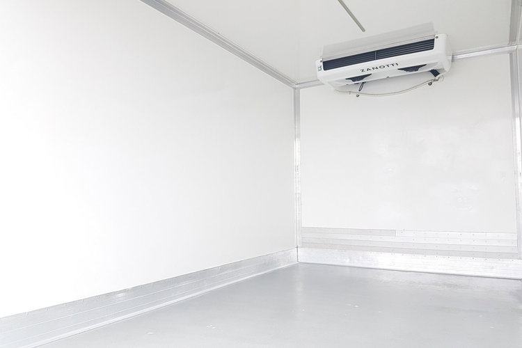 Renault Master CHŁODNIA AGREGAT 6EP IZOTERMA 3.33x2.11x2.00 KLIMA DMC 3500 KG zdjęcie 23