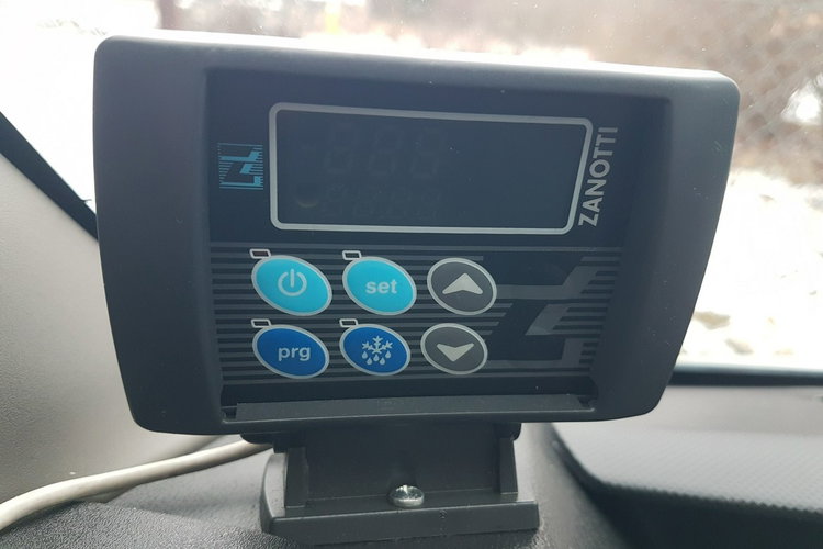 Renault Master CHŁODNIA AGREGAT 6EP IZOTERMA 3.33x2.11x2.00 KLIMA DMC 3500 KG zdjęcie 24