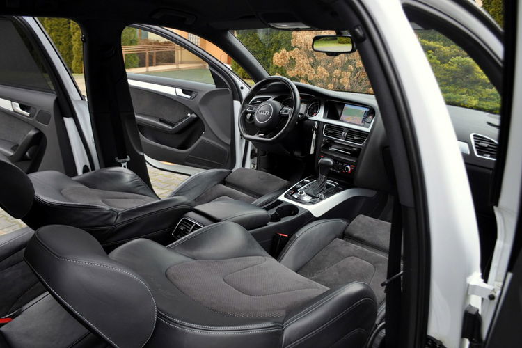 Audi A4 2.0TDI(177KM) Lift S-line Quattro Xenon Led Navi Skóry El.Klapa Alu18" zdjęcie 25