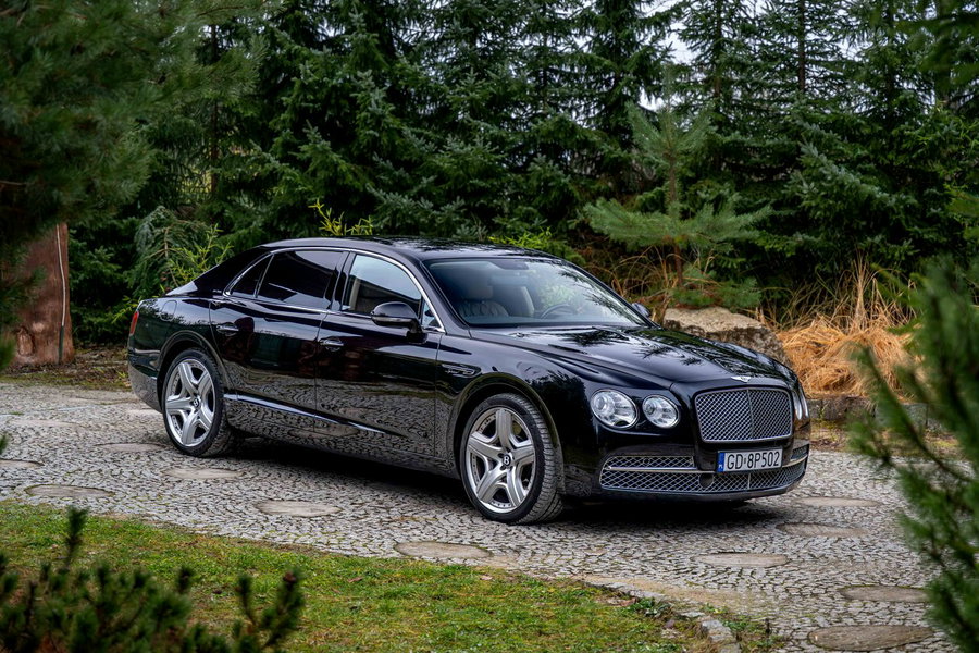 Bentley Continental Flying Spur W12 6.0 625KM Mulliner / Lift / 4x4 / Bezwypadkowy Salon Polska FV23% zdjęcie 