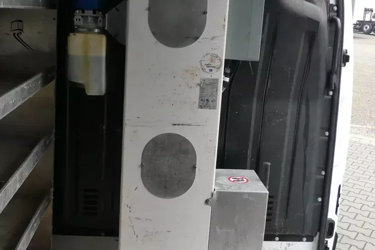 Renault MASTER / PODNOŚNIK KOSZOWY / ZWYŻKA 12M / zdjęcie 22