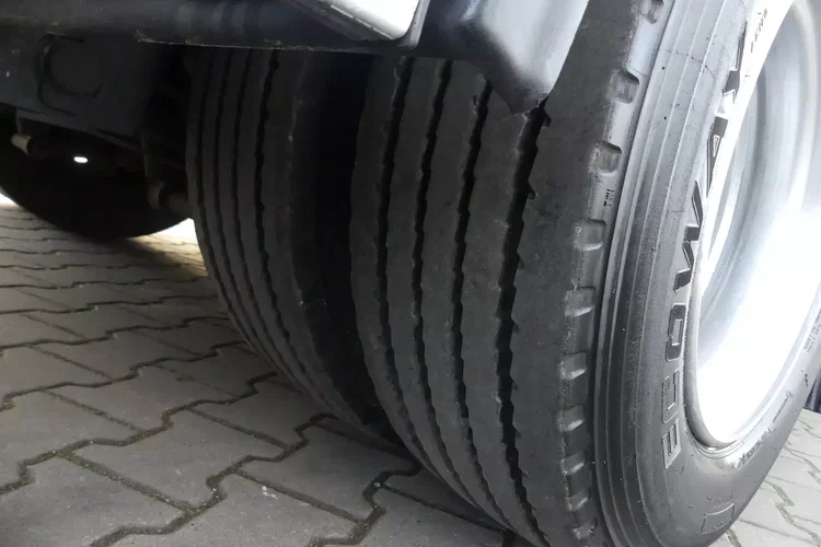 DAF XF 106.480 / EURO 6 / ZESTAW PRZEJAZDOWY / TANDEM / zdjęcie 18