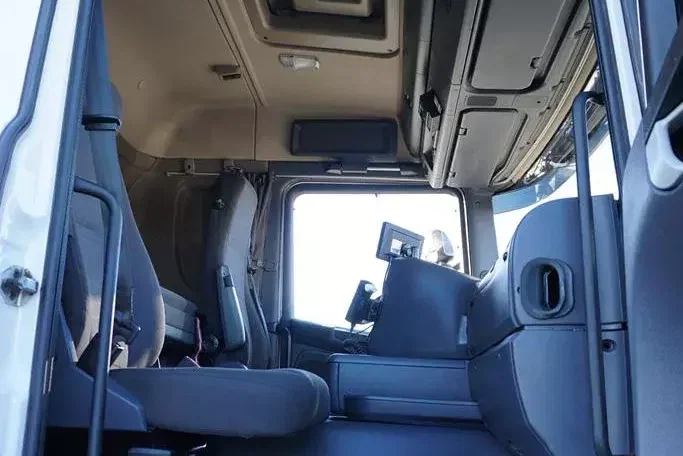 Scania G 490 / EURO 6 / CHŁODNIA + WINDA / 23 PALETY / OŚ SKRĘTNA zdjęcie 8