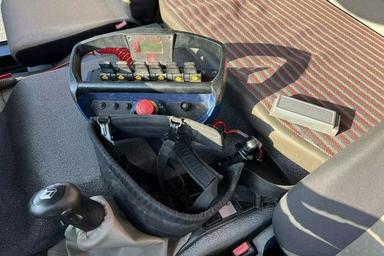 Renault Kerax 26.390 6x4 Mocny HDS FASSI F170 Sterowanie Radiowe zdjęcie 52