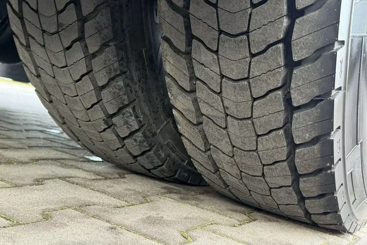 Iveco EUROCARGO 120E25 E6 Laweta Zagłebiana Platforma Pomoc Drogowa zdjęcie 34