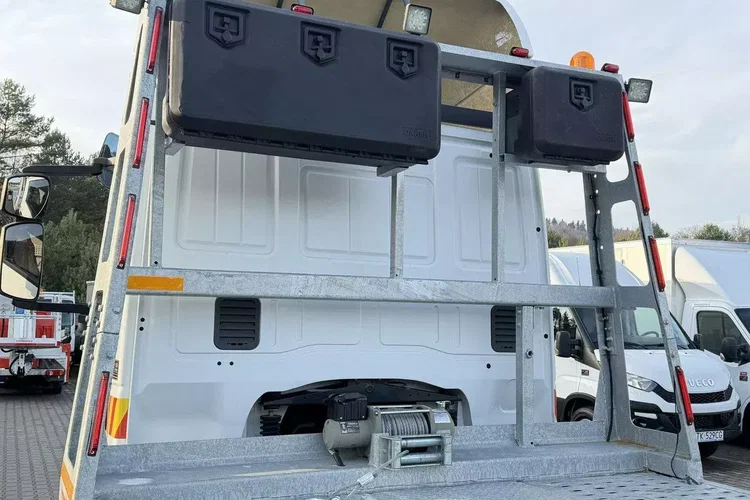 Iveco EUROCARGO 120E25 E6 Laweta Zagłebiana Platforma Pomoc Drogowa zdjęcie 43