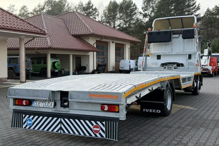 Iveco EUROCARGO 120E25 E6 Laweta Zagłebiana Platforma Pomoc Drogowa zdjęcie 45