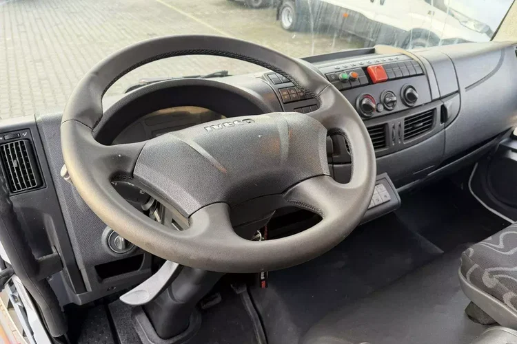 Iveco EUROCARGO 120E25 E6 Laweta Zagłebiana Platforma Pomoc Drogowa zdjęcie 48