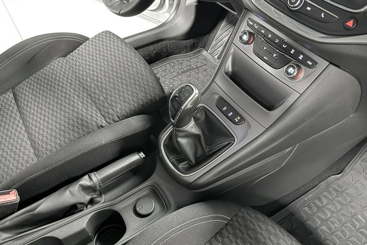 Opel Astra 1.6CDTi 110KM COSMO INNOVATION Plus Klimatronic NAVI Led Polski Salon zdjęcie 17