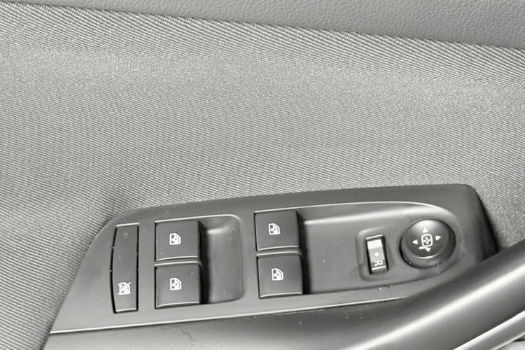 Opel Astra 1.6CDTi 110KM COSMO INNOVATION Plus Klimatronic NAVI Led Polski Salon zdjęcie 26