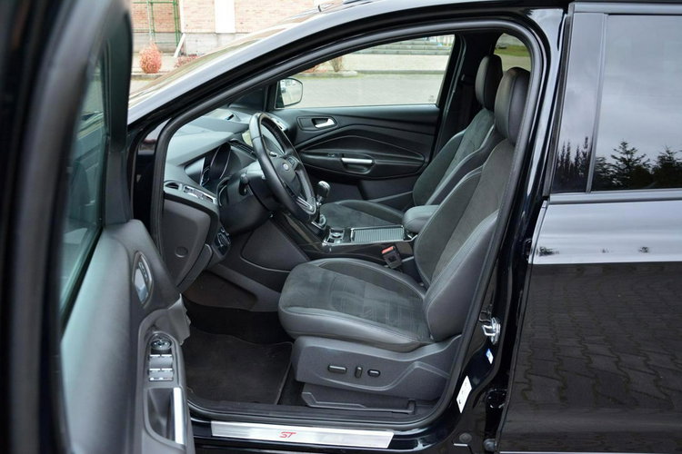 Ford Kuga ST-Line El.Fotel Radar Navi Skóry Ledy Kamera El. Klapa ParkAssist zdjęcie 15