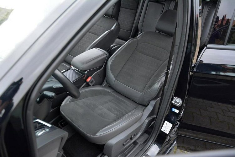 Ford Kuga ST-Line El.Fotel Radar Navi Skóry Ledy Kamera El. Klapa ParkAssist zdjęcie 18