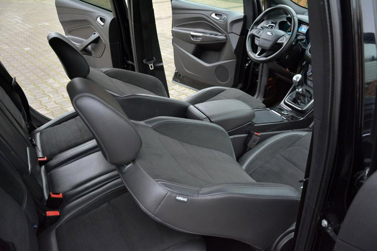 Ford Kuga ST-Line El.Fotel Radar Navi Skóry Ledy Kamera El. Klapa ParkAssist zdjęcie 20